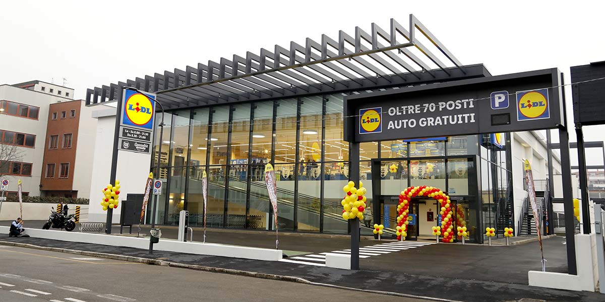 Lidl, sei nuove aperture in un giorno